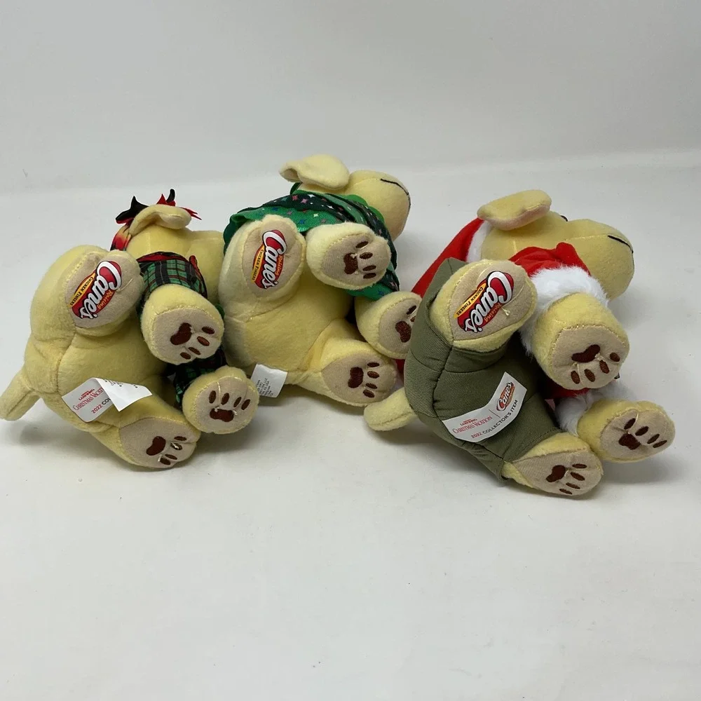 Raising Canes Christmas Vacation Plush Set Aunt Bethany Tree Santa 2022 Lot of 3